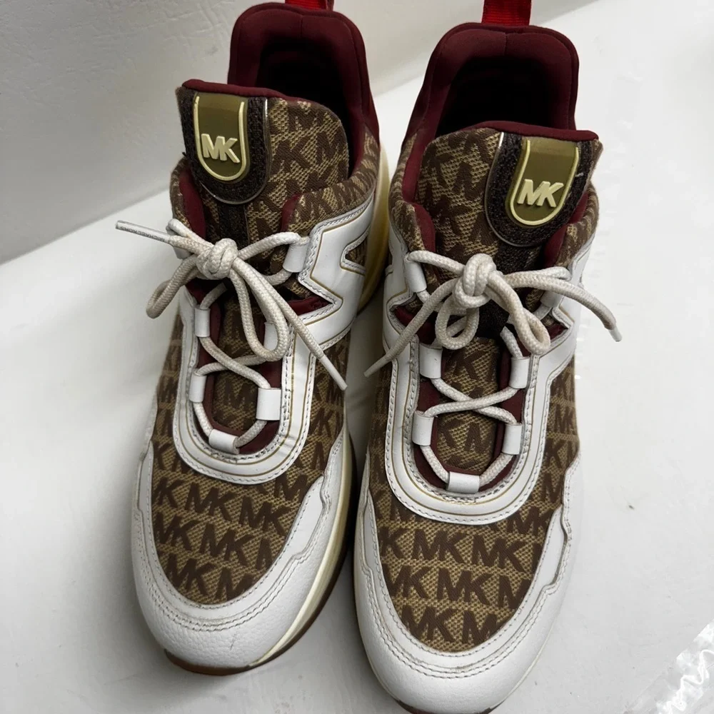 Michael Kors women Olympia platform Brown and White Sneakers size 11